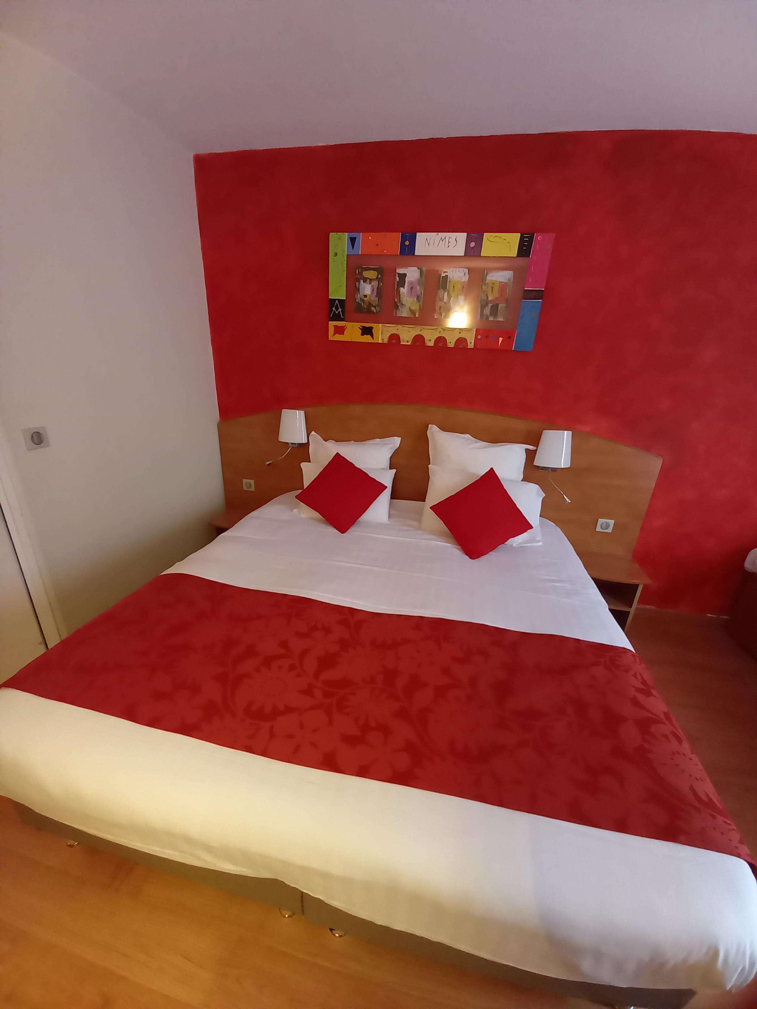 Hotel Kyriad Ouest A9 Nîmes
