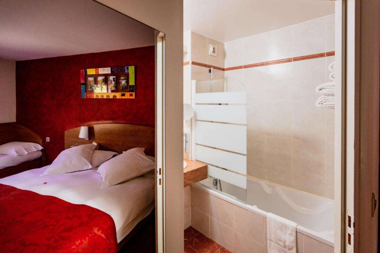 Kyriad Ouest A9 Hotel 3*