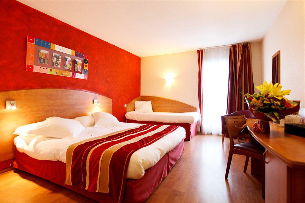 Kyriad Ouest A9 Hotel Nîmes